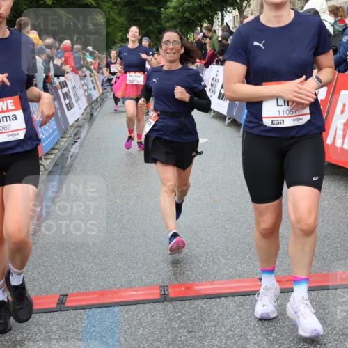 14.06.2026 - REWE Women's Run Strokosch-Dieckow http://msf.ph/oto/9769171 14.06.2026 09:53:44 Ziel 10062, 10097, 10103, 10632, 10952, 11051 meine-sportfotos.de
