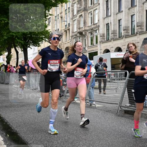 14.06.2026 - REWE Women's Run J. Mangold http://msf.ph/oto/9769178 14.06.2026 09:50:48 Ziel 10039, 10091, 10312, 10618, 10666, 11003 meine-sportfotos.de