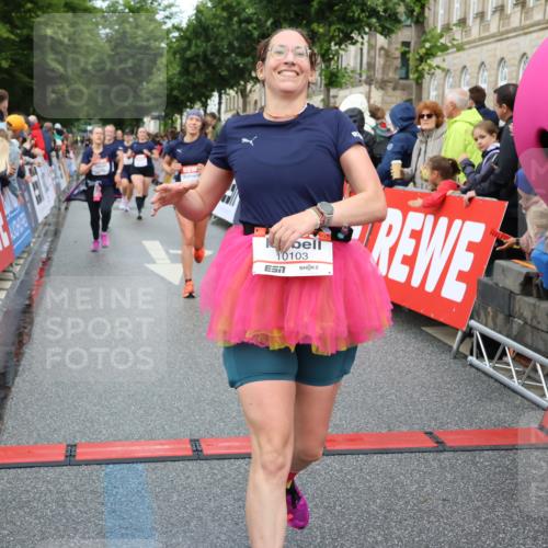 14.06.2026 - REWE Women's Run Strokosch-Dieckow http://msf.ph/oto/9769232 14.06.2026 09:53:47 Ziel 10062, 10097, 10103, 10478, 10632, 10871, 10914, 11051, 11468 meine-sportfotos.de