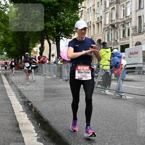 14.06.2026 - REWE Women's Run J. Mangold http://msf.ph/oto/9769242 14.06.2026 09:51:21 Ziel 10184, 10390, 10589, 10604, 10803, 10925 meine-sportfotos.de
