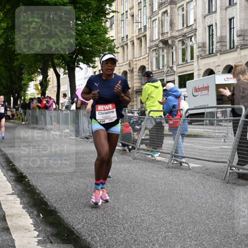 14.06.2026 - REWE Women's Run J. Mangold http://msf.ph/oto/9769244 14.06.2026 09:51:25 Ziel 10589, 10604, 10925, 11244 meine-sportfotos.de