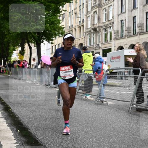 14.06.2026 - REWE Women's Run J. Mangold http://msf.ph/oto/9769246 14.06.2026 09:51:25 Ziel 10589, 10604, 10925, 11244 meine-sportfotos.de