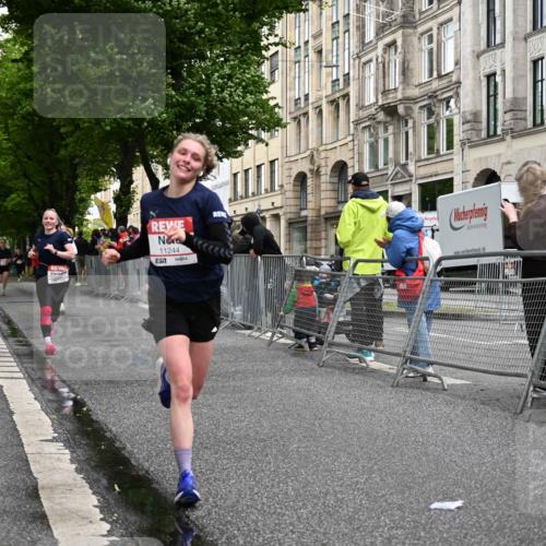 14.06.2026 - REWE Women's Run J. Mangold http://msf.ph/oto/9769249 14.06.2026 09:51:30 Ziel 10589, 10999, 11218, 11244 meine-sportfotos.de