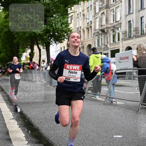 14.06.2026 - REWE Women's Run J. Mangold http://msf.ph/oto/9769254 14.06.2026 09:51:30 Ziel 10589, 10999, 11218, 11244 meine-sportfotos.de