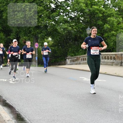 14.06.2026 - REWE Women's Run Dr. Thomas Lammeyer http://msf.ph/oto/9769266 14.06.2026 09:46:10 Laufen 11397, 57, 44444 meine-sportfotos.de