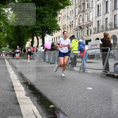 14.06.2026 - REWE Women's Run J. Mangold http://msf.ph/oto/9769314 14.06.2026 09:52:01 Ziel 10230, 10286, 10870, 11135 meine-sportfotos.de