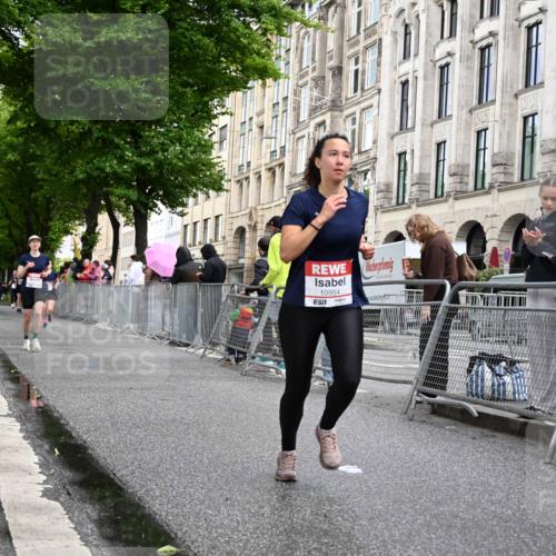 14.06.2026 - REWE Women's Run J. Mangold http://msf.ph/oto/9769355 14.06.2026 09:52:11 Ziel 10954, 11228, 11261 meine-sportfotos.de