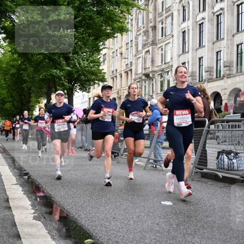 14.06.2026 - REWE Women's Run J. Mangold http://msf.ph/oto/9769411 14.06.2026 09:52:26 Ziel 10168, 10278, 10422, 10490, 10686, 10942, 11174, 11326, 11467, 11519 meine-sportfotos.de