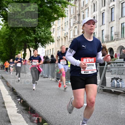 14.06.2026 - REWE Women's Run J. Mangold http://msf.ph/oto/9769429 14.06.2026 09:52:28 Ziel 10168, 10278, 10422, 10490, 10686, 10942, 11174, 11326, 11467, 11519 meine-sportfotos.de