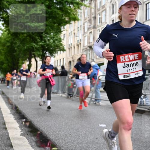 14.06.2026 - REWE Women's Run J. Mangold http://msf.ph/oto/9769432 14.06.2026 09:52:28 Ziel 10168, 10278, 10422, 10490, 10686, 10942, 11174, 11326, 11467, 11519 meine-sportfotos.de