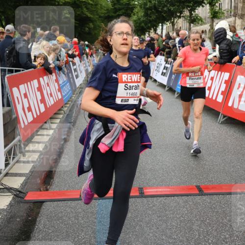 14.06.2026 - REWE Women's Run Strokosch-Dieckow http://msf.ph/oto/9769433 14.06.2026 09:53:50 Ziel 10062, 10097, 10103, 10478, 10632, 10871, 10896, 10914, 11014, 11051, 11468 meine-sportfotos.de