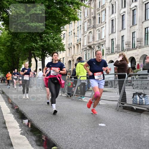 14.06.2026 - REWE Women's Run J. Mangold http://msf.ph/oto/9769435 14.06.2026 09:52:29 Ziel 10278, 10422, 10490, 10629, 10686, 10942, 11174, 11326, 11467, 11519 meine-sportfotos.de