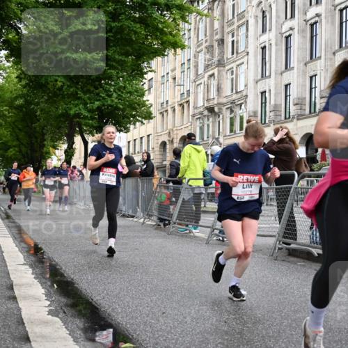 14.06.2026 - REWE Women's Run J. Mangold http://msf.ph/oto/9769452 14.06.2026 09:52:30 Ziel 10278, 10422, 10490, 10629, 10686, 10942, 11123, 11174, 11326, 11467, 11485, 11519 meine-sportfotos.de