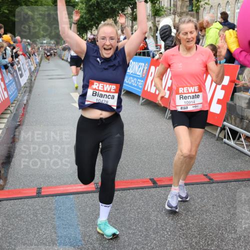 14.06.2026 - REWE Women's Run Strokosch-Dieckow http://msf.ph/oto/9769476 14.06.2026 09:53:51 Ziel 10062, 10097, 10103, 10478, 10632, 10871, 10896, 10914, 11014, 11051, 11468 meine-sportfotos.de