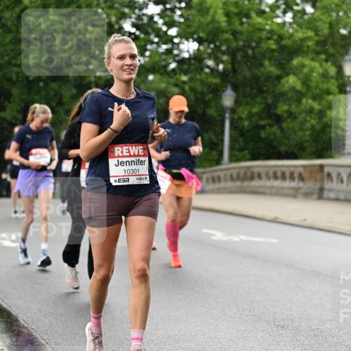 14.06.2026 - REWE Women's Run Dr. Thomas Lammeyer http://msf.ph/oto/9769485 14.06.2026 09:46:34 Laufen 10301, 7 meine-sportfotos.de