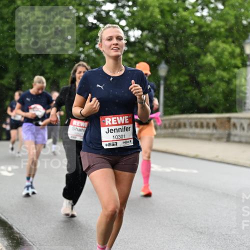 14.06.2026 - REWE Women's Run Dr. Thomas Lammeyer http://msf.ph/oto/9769489 14.06.2026 09:46:34 Laufen 10301, 7 meine-sportfotos.de