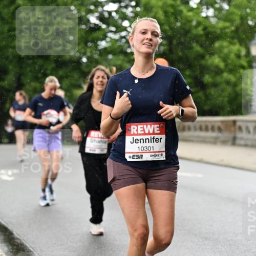 14.06.2026 - REWE Women's Run Dr. Thomas Lammeyer http://msf.ph/oto/9769493 14.06.2026 09:46:34 Laufen 10301 meine-sportfotos.de
