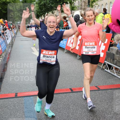 14.06.2026 - REWE Women's Run Strokosch-Dieckow http://msf.ph/oto/9769495 14.06.2026 09:53:51 Ziel 10062, 10097, 10103, 10478, 10632, 10871, 10896, 10914, 11014, 11051, 11468 meine-sportfotos.de