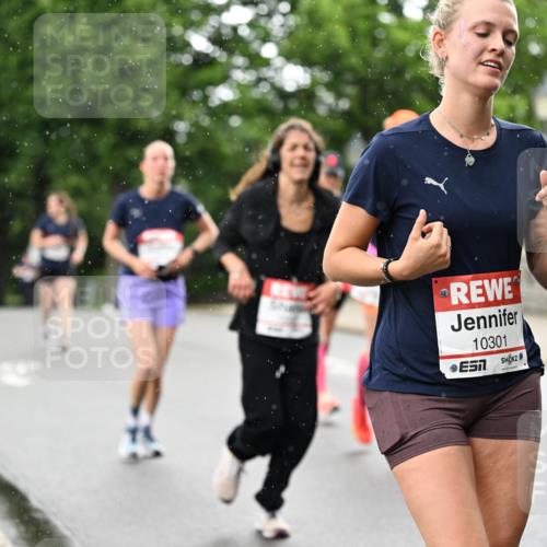 14.06.2026 - REWE Women's Run Dr. Thomas Lammeyer http://msf.ph/oto/9769500 14.06.2026 09:46:35 Laufen 71, 10301, 7 meine-sportfotos.de