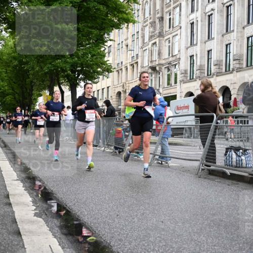 14.06.2026 - REWE Women's Run J. Mangold http://msf.ph/oto/9769520 14.06.2026 09:52:50 Ziel 10693, 10943, 11173, 11416, 11510 meine-sportfotos.de