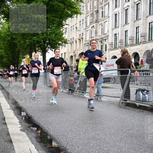 14.06.2026 - REWE Women's Run J. Mangold http://msf.ph/oto/9769522 14.06.2026 09:52:50 Ziel 10693, 10943, 11173, 11416, 11510 meine-sportfotos.de
