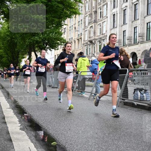 14.06.2026 - REWE Women's Run J. Mangold http://msf.ph/oto/9769532 14.06.2026 09:52:51 Ziel 10693, 10943, 11173, 11416, 11510 meine-sportfotos.de