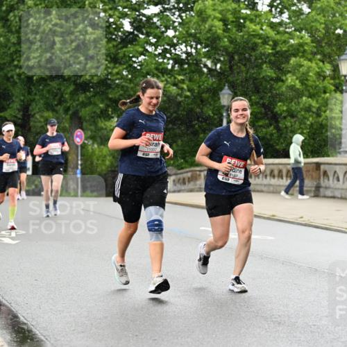 14.06.2026 - REWE Women's Run Dr. Thomas Lammeyer http://msf.ph/oto/9769553 14.06.2026 09:46:40 Laufen 11002, 1187, 57 meine-sportfotos.de