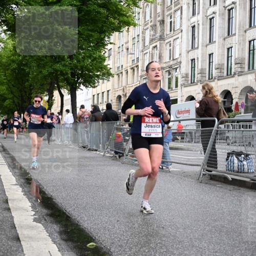 14.06.2026 - REWE Women's Run J. Mangold http://msf.ph/oto/9769561 14.06.2026 09:52:54 Ziel 10693, 10768, 10943, 11173, 11416, 11510 meine-sportfotos.de
