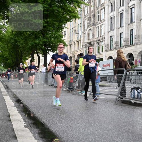 14.06.2026 - REWE Women's Run J. Mangold http://msf.ph/oto/9769585 14.06.2026 09:52:59 Ziel 10107, 10424, 10693, 10768, 11212, 11272 meine-sportfotos.de