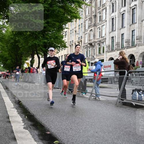 14.06.2026 - REWE Women's Run J. Mangold http://msf.ph/oto/9769598 14.06.2026 09:53:02 Ziel 10107, 10424, 10768, 11212, 11272 meine-sportfotos.de