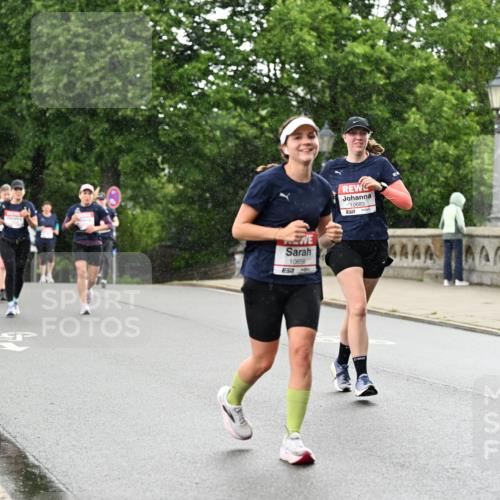 14.06.2026 - REWE Women's Run Dr. Thomas Lammeyer http://msf.ph/oto/9769603 14.06.2026 09:46:43 Laufen 10656, 7, 10, 10683, 4444, 444 meine-sportfotos.de