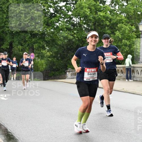14.06.2026 - REWE Women's Run Dr. Thomas Lammeyer http://msf.ph/oto/9769605 14.06.2026 09:46:43 Laufen 10656, 10683, 57 meine-sportfotos.de