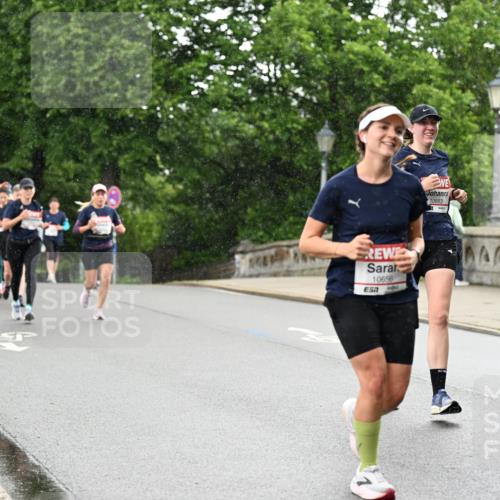 14.06.2026 - REWE Women's Run Dr. Thomas Lammeyer http://msf.ph/oto/9769610 14.06.2026 09:46:44 Laufen 10656, 57, 10683, 6464 meine-sportfotos.de