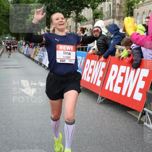 14.06.2026 - REWE Women's Run Strokosch-Dieckow http://msf.ph/oto/9769625 14.06.2026 09:53:54 Ziel 10103, 10478, 10632, 10871, 10896, 10914, 11014, 11468 meine-sportfotos.de