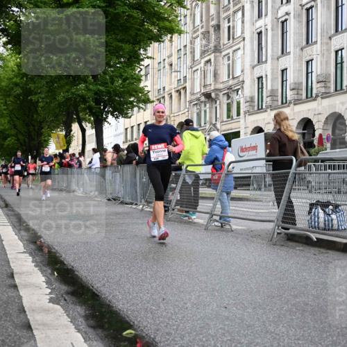14.06.2026 - REWE Women's Run J. Mangold http://msf.ph/oto/9769631 14.06.2026 09:53:15 Ziel 10794, 10952, 11051 meine-sportfotos.de