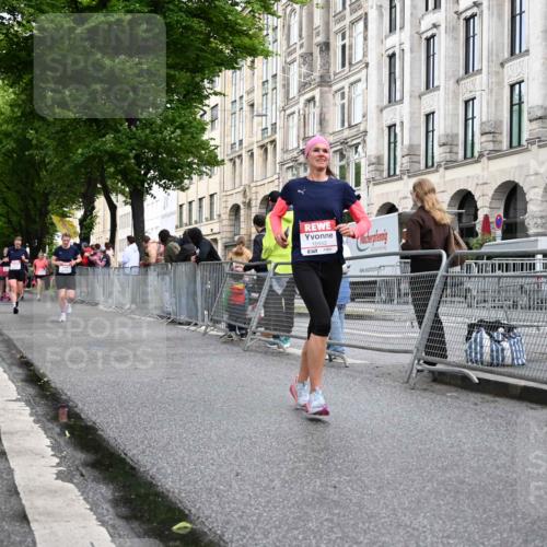 14.06.2026 - REWE Women's Run J. Mangold http://msf.ph/oto/9769638 14.06.2026 09:53:15 Ziel 10794, 10952, 11051 meine-sportfotos.de