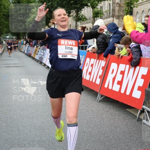 14.06.2026 - REWE Women's Run Strokosch-Dieckow http://msf.ph/oto/9769641 14.06.2026 09:53:54 Ziel 10103, 10478, 10632, 10871, 10896, 10914, 11014, 11468 meine-sportfotos.de