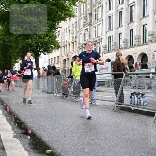 14.06.2026 - REWE Women's Run J. Mangold http://msf.ph/oto/9769650 14.06.2026 09:53:20 Ziel 10062, 10097, 10103, 10914, 10952, 11051 meine-sportfotos.de