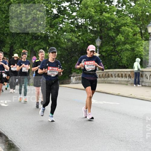 14.06.2026 - REWE Women's Run Dr. Thomas Lammeyer http://msf.ph/oto/9769654 14.06.2026 09:46:47 Laufen 10017, 51, 10551, 7 meine-sportfotos.de