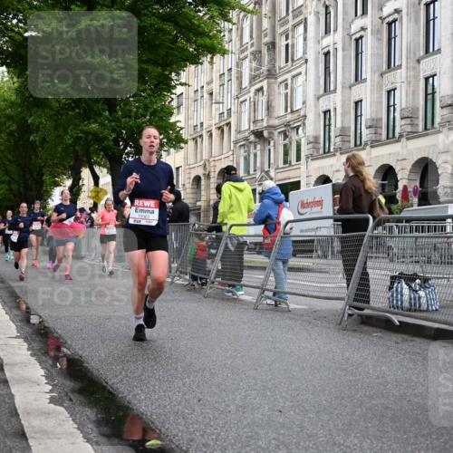 14.06.2026 - REWE Women's Run J. Mangold http://msf.ph/oto/9769658 14.06.2026 09:53:21 Ziel 10062, 10097, 10103, 10632, 10914, 11051, 11468 meine-sportfotos.de