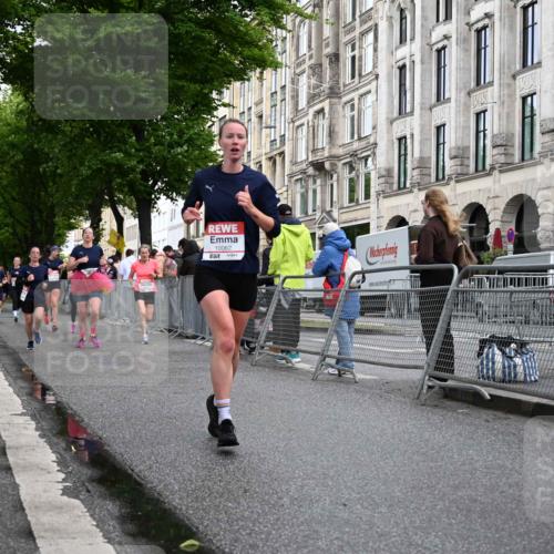 14.06.2026 - REWE Women's Run J. Mangold http://msf.ph/oto/9769662 14.06.2026 09:53:22 Ziel 10062, 10097, 10103, 10632, 10914, 11051, 11468 meine-sportfotos.de