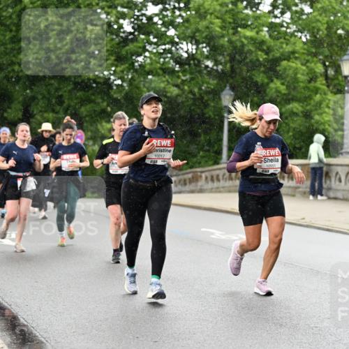 14.06.2026 - REWE Women's Run Dr. Thomas Lammeyer http://msf.ph/oto/9769663 14.06.2026 09:46:47 Laufen 10017, 7, 10551, 1400 meine-sportfotos.de
