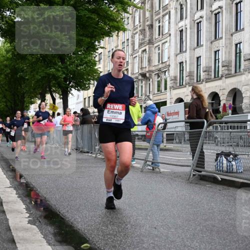 14.06.2026 - REWE Women's Run J. Mangold http://msf.ph/oto/9769664 14.06.2026 09:53:22 Ziel 10062, 10097, 10103, 10632, 10914, 11051, 11468 meine-sportfotos.de