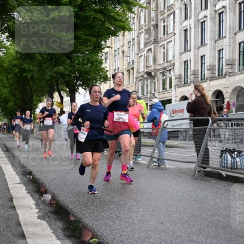 14.06.2026 - REWE Women's Run J. Mangold http://msf.ph/oto/9769672 14.06.2026 09:53:24 Ziel 10062, 10097, 10103, 10478, 10632, 10871, 10914, 11014, 11051, 11468 meine-sportfotos.de