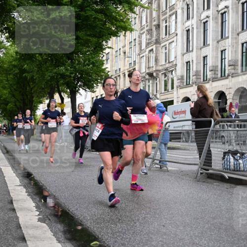 14.06.2026 - REWE Women's Run J. Mangold http://msf.ph/oto/9769674 14.06.2026 09:53:24 Ziel 10062, 10097, 10103, 10478, 10632, 10871, 10914, 11014, 11051, 11468 meine-sportfotos.de