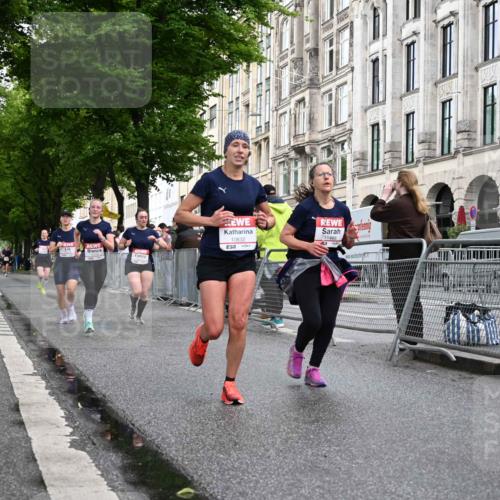 14.06.2026 - REWE Women's Run J. Mangold http://msf.ph/oto/9769687 14.06.2026 09:53:27 Ziel 10097, 10103, 10478, 10632, 10871, 10896, 10914, 11014, 11468 meine-sportfotos.de