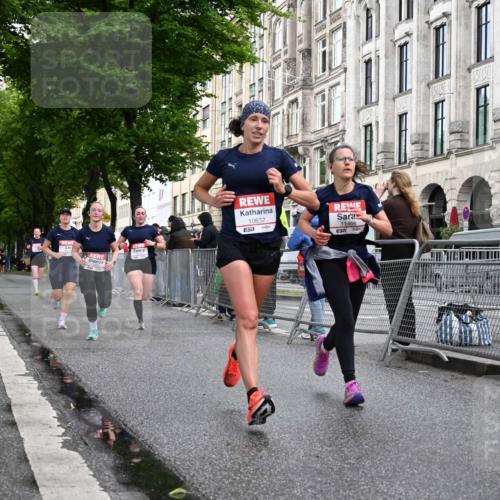 14.06.2026 - REWE Women's Run J. Mangold http://msf.ph/oto/9769690 14.06.2026 09:53:27 Ziel 10097, 10103, 10478, 10632, 10871, 10896, 10914, 11014, 11468 meine-sportfotos.de