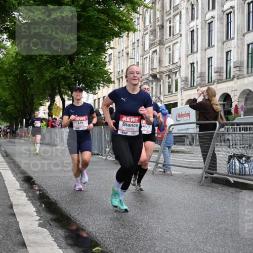 14.06.2026 - REWE Women's Run J. Mangold http://msf.ph/oto/9769698 14.06.2026 09:53:29 Ziel 10097, 10103, 10478, 10632, 10871, 10896, 10914, 11014, 11468 meine-sportfotos.de