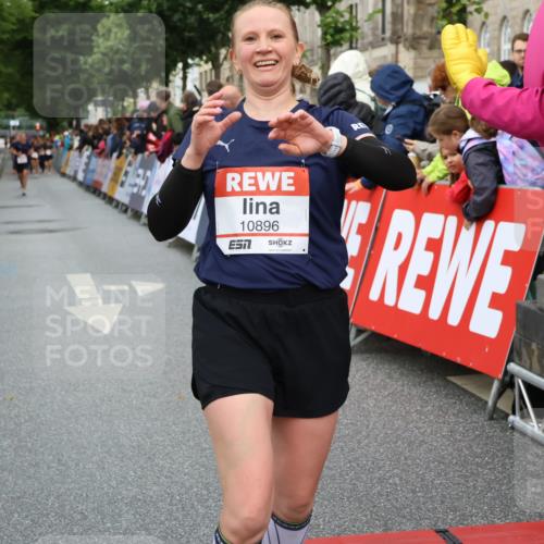 14.06.2026 - REWE Women's Run Strokosch-Dieckow http://msf.ph/oto/9769702 14.06.2026 09:53:55 Ziel 10478, 10632, 10871, 10896, 10914, 11014, 11468 meine-sportfotos.de