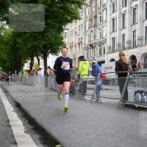 14.06.2026 - REWE Women's Run J. Mangold http://msf.ph/oto/9769708 14.06.2026 09:53:32 Ziel 10478, 10871, 10896, 11014 meine-sportfotos.de